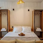 Hotel Paraga Naxos City