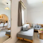 Hotel Paraga Naxos City