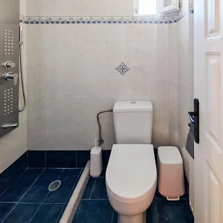 מלון Paraga Naxos City