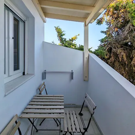 מלון Paraga Naxos City