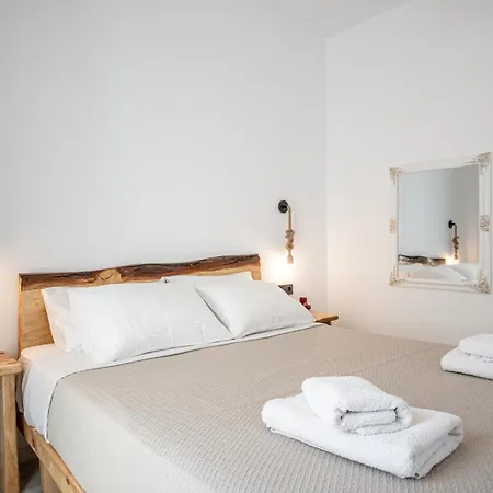 ホテル Paraga Naxos City